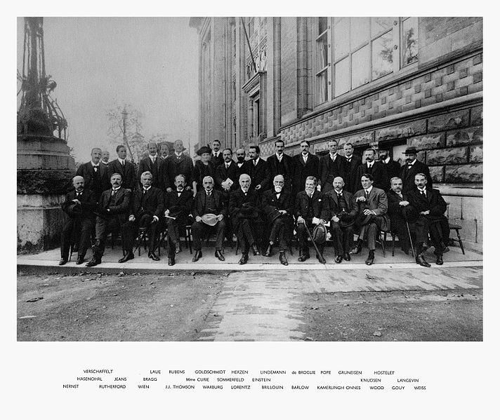 712px-Solvay_conference_1913 از سلوه تا کنفرانس آموزش فیزیک ایران